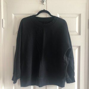 EUC Lululemon Perfectly Oversized Crew, Size 6, in Black